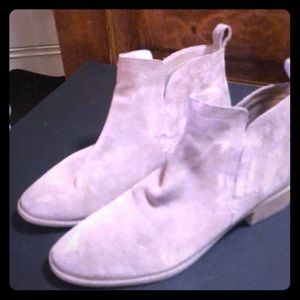 Dolce vita suede boots